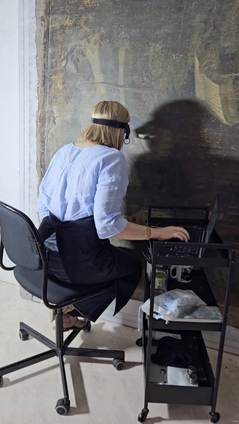 Examen et réalisation des tests avant interventions sur un tableau de chevalet